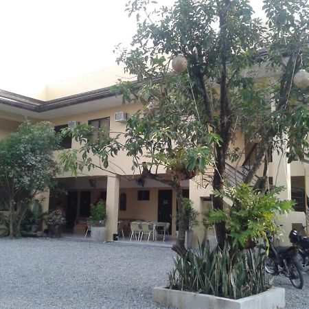 11Th Street Bed And Breakfast Bacolod Dış mekan fotoğraf