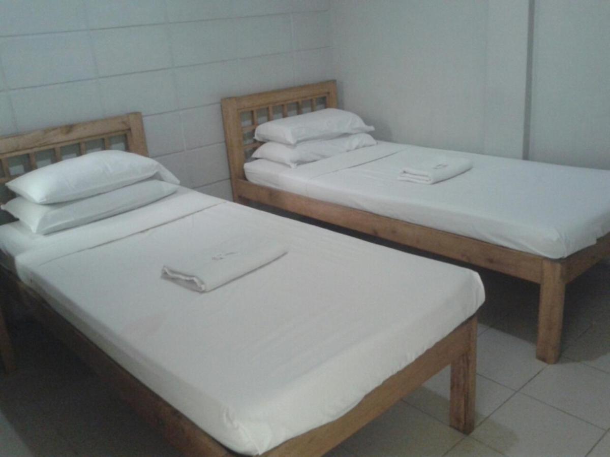 11Th Street Bed And Breakfast Bacolod Dış mekan fotoğraf